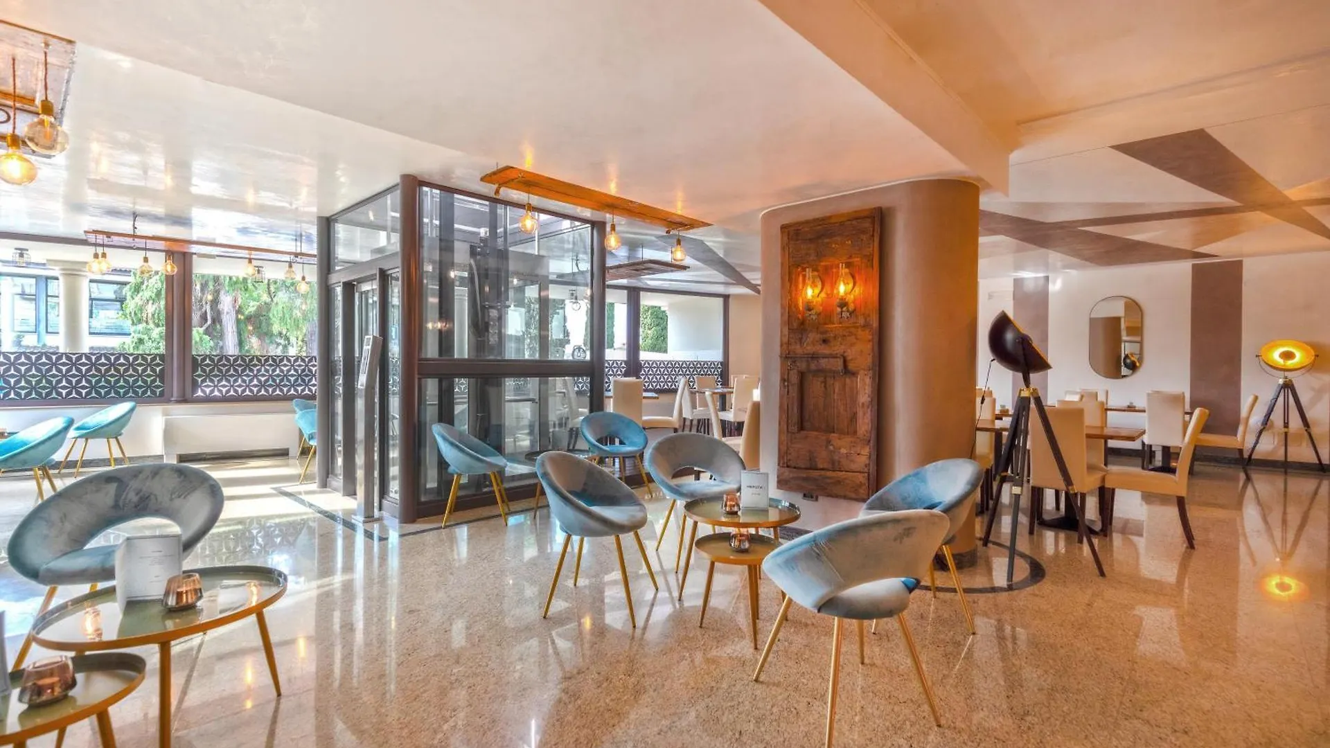 Gardone Palace Hotel Gardone Riviera 4*,