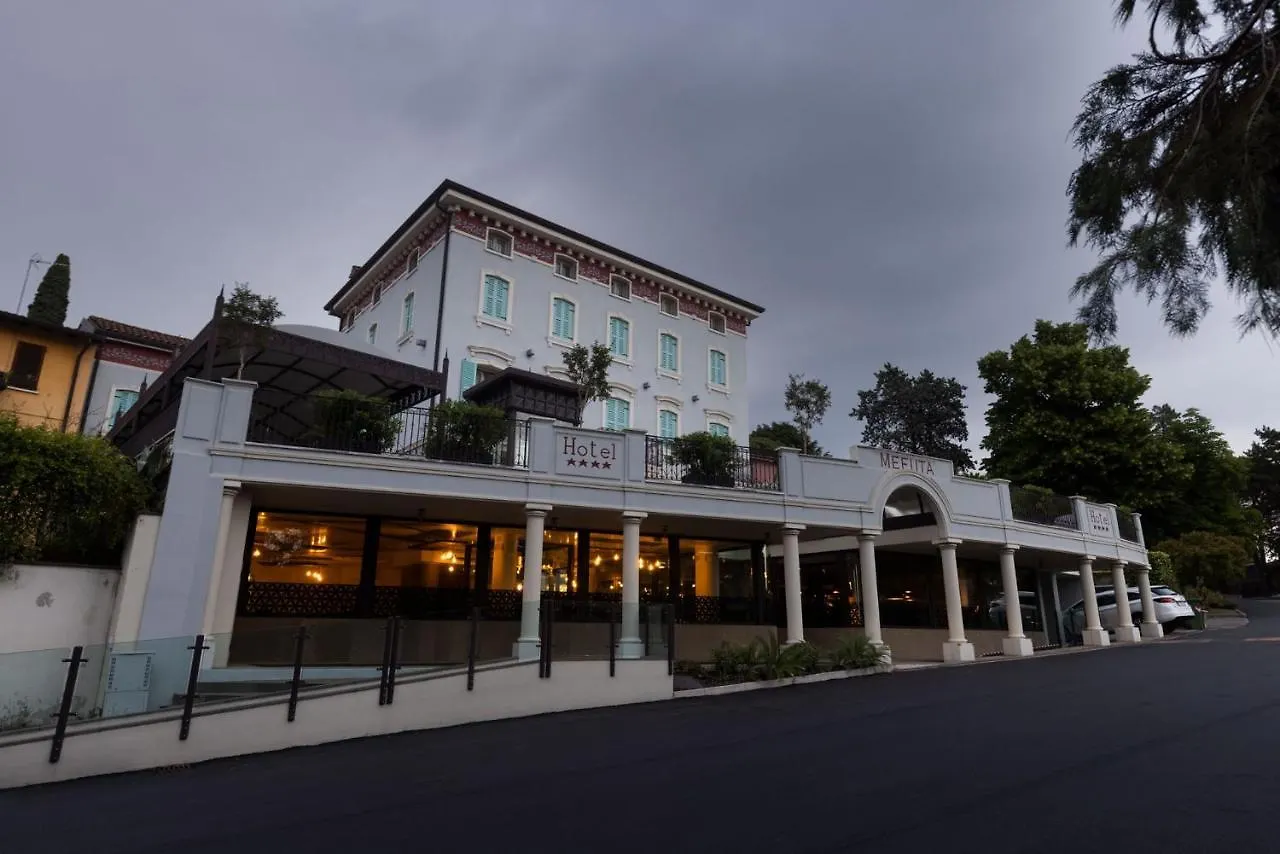 Mefuta Hotel Gardone Riviera 4*,  Italia