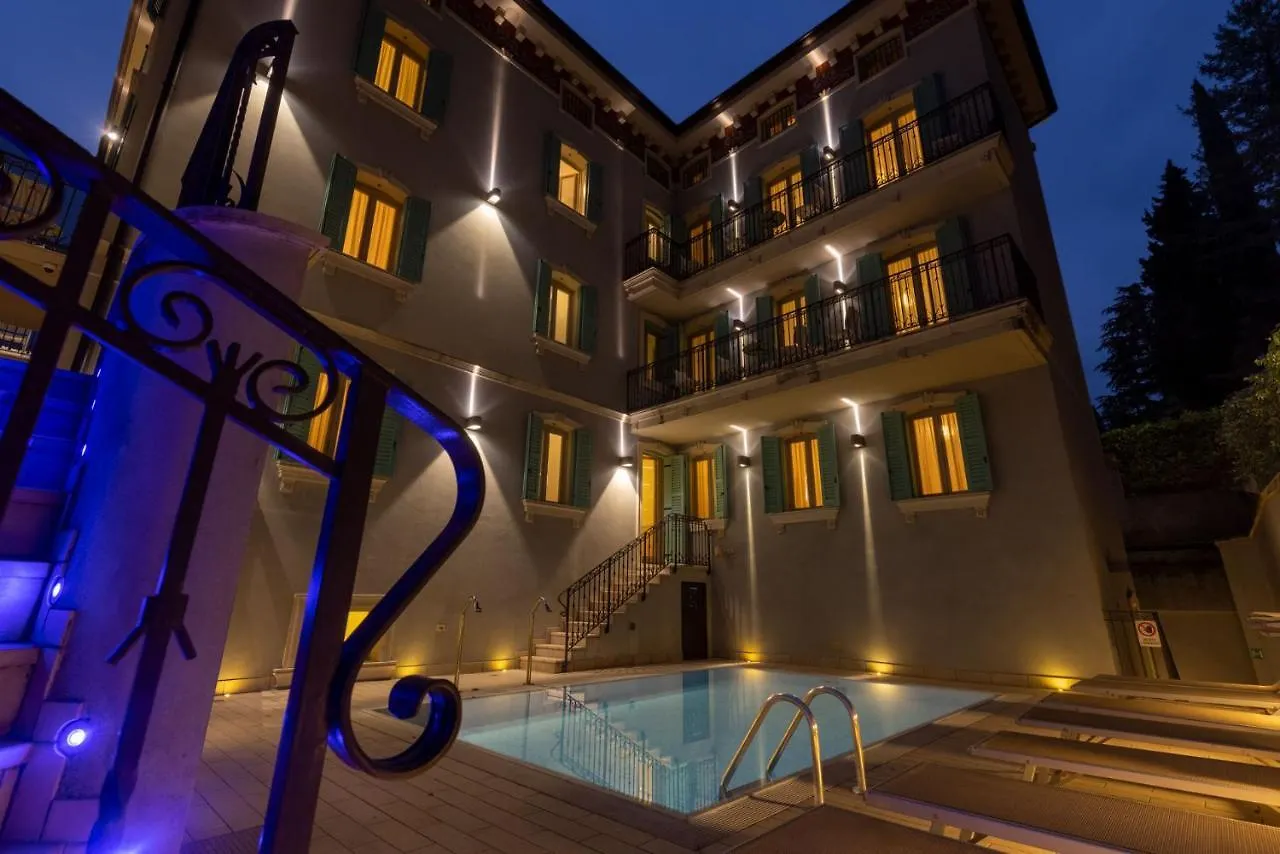 Mefuta Hotel Gardone Riviera 4*,  Italia